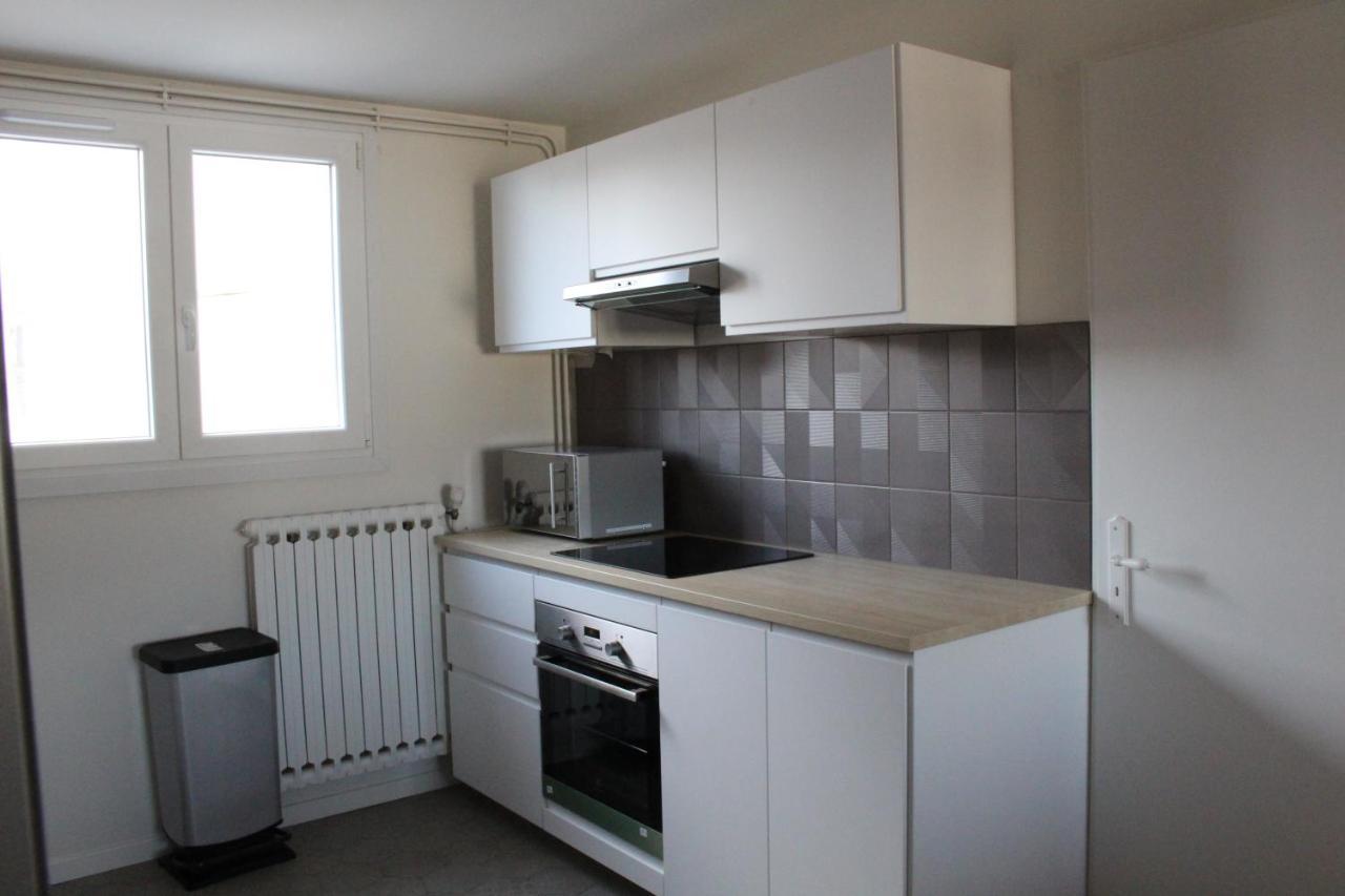Bienvenue Chez Ed Apartment Вильорбан Екстериор снимка